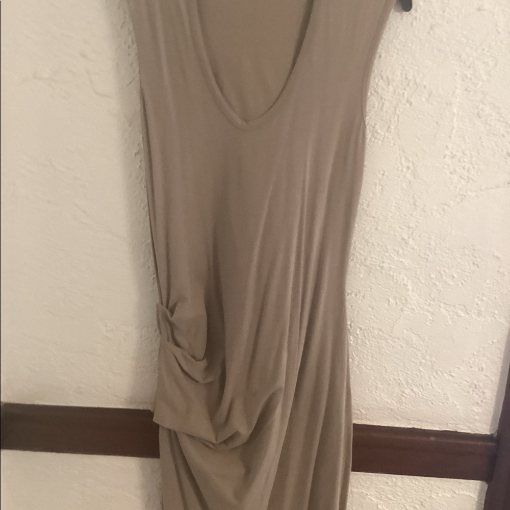 James Perse Dress. V neck. So comfortable super soft.